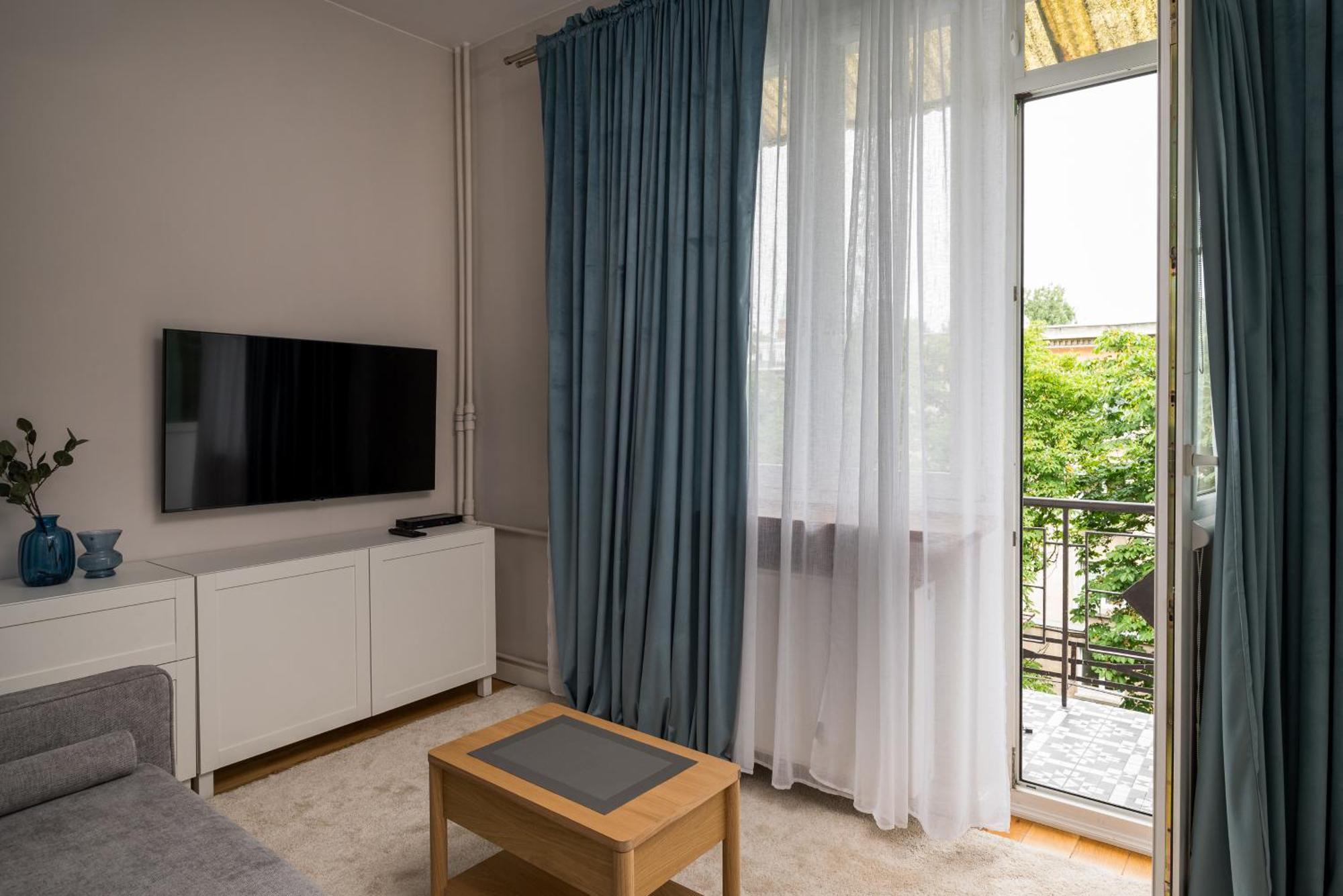 Wola Ratusz Homely Apartment Warsaw Ngoại thất bức ảnh